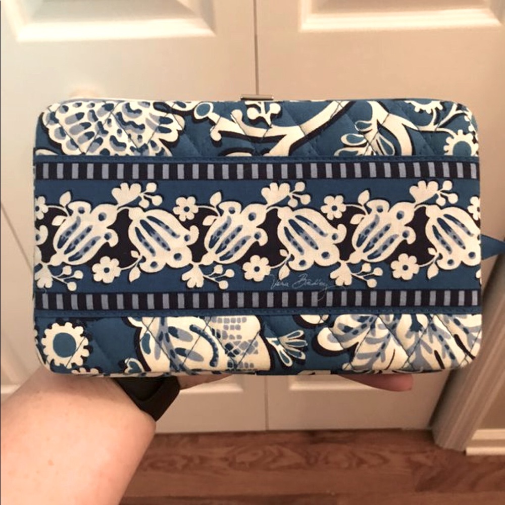 Vera Bradley Wallet-Opera Blue Lagoon 11353-104